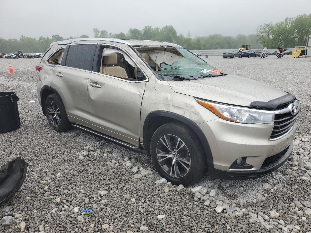 5TDJKRFH6GS289117 2016 Toyota Highlander Xle