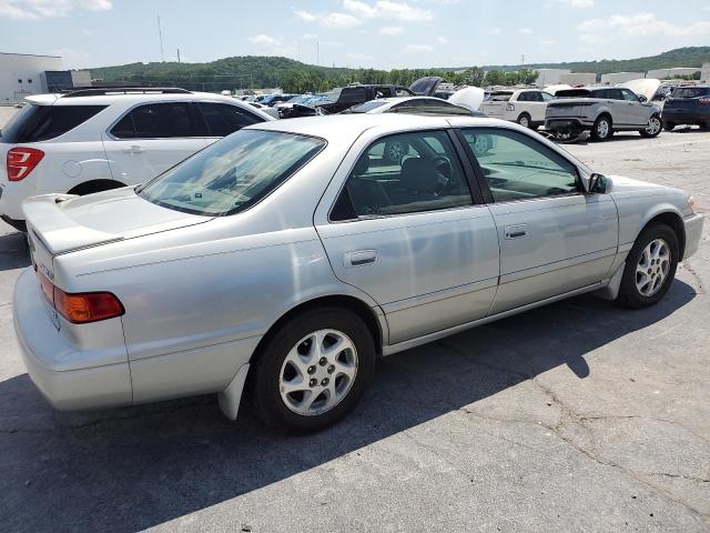 2001 Toyota Camry Le VIN: 4T1BF22KX1U126292 Lot: 55567104