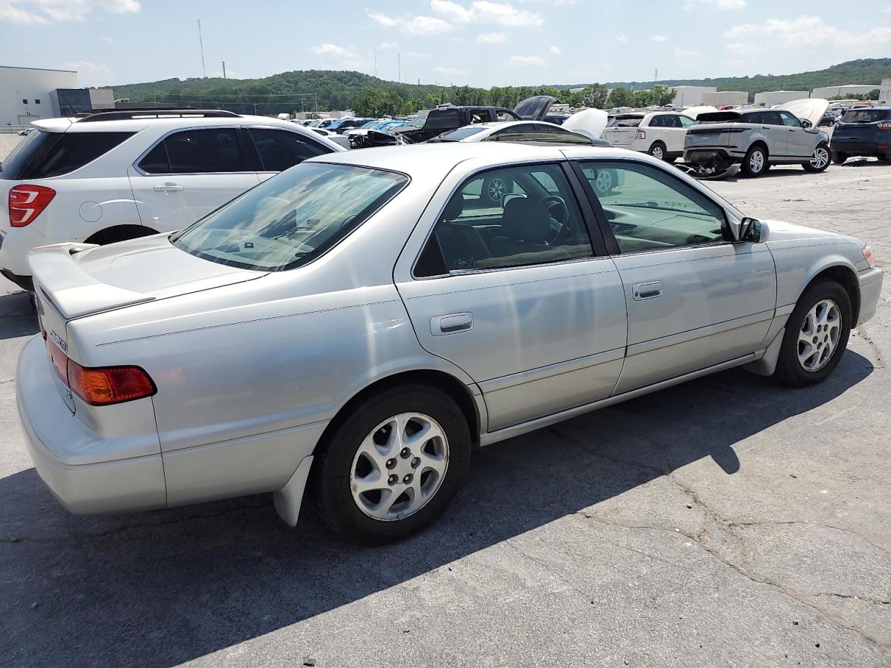 4T1BF22KX1U126292 2001 Toyota Camry Le