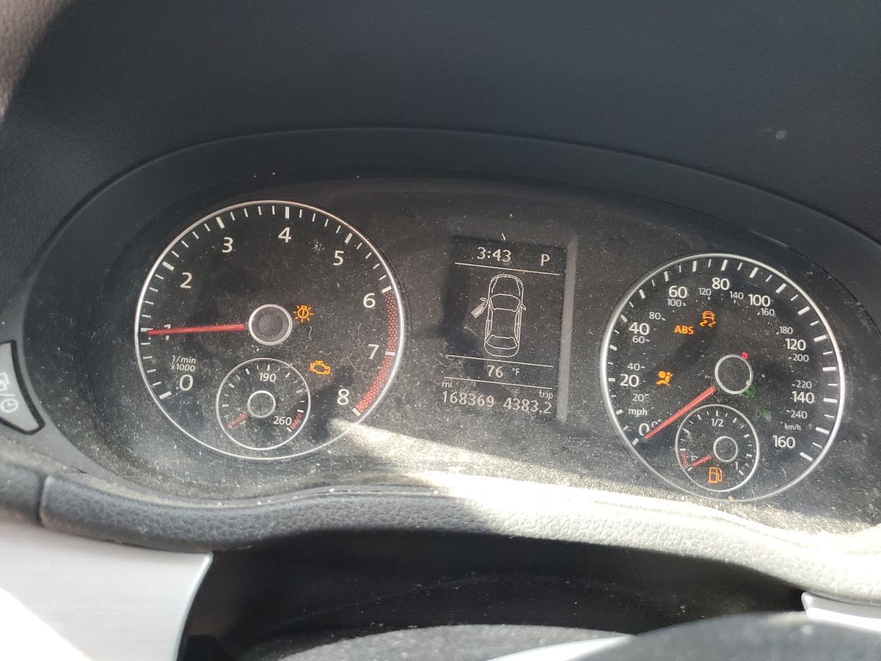 1VWBP7A30DC128715 2013 Volkswagen Passat Se