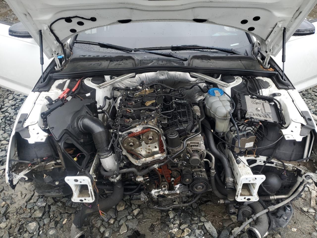 WAUANAF42HN028643 2017 Audi A4 Premium