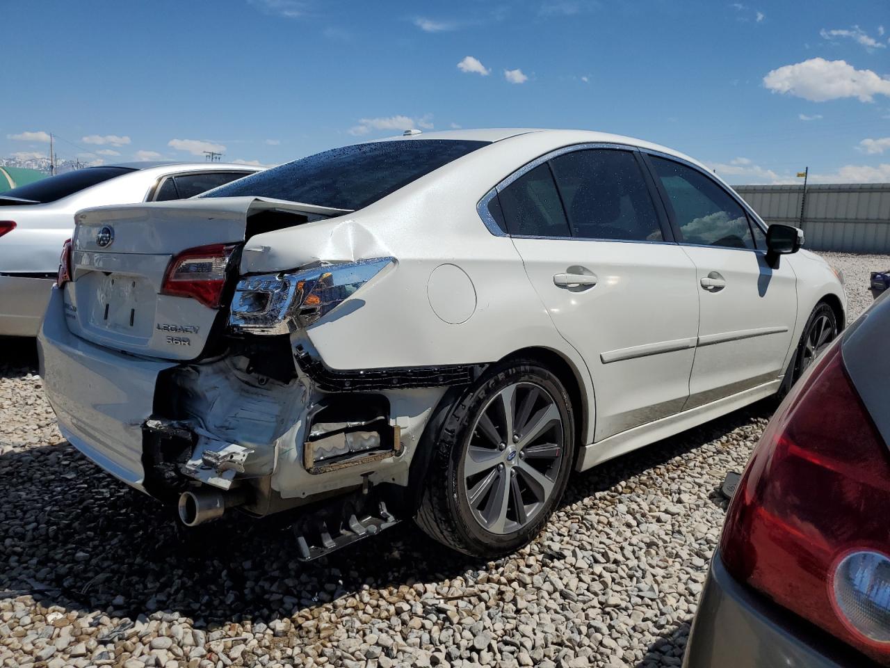 4S3BNEL61F3028470 2015 Subaru Legacy 3.6R Limited