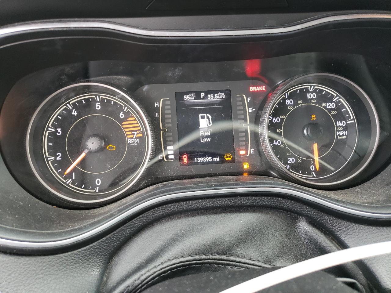 1C4PJMCB7KD346686 2019 Jeep Cherokee Latitude