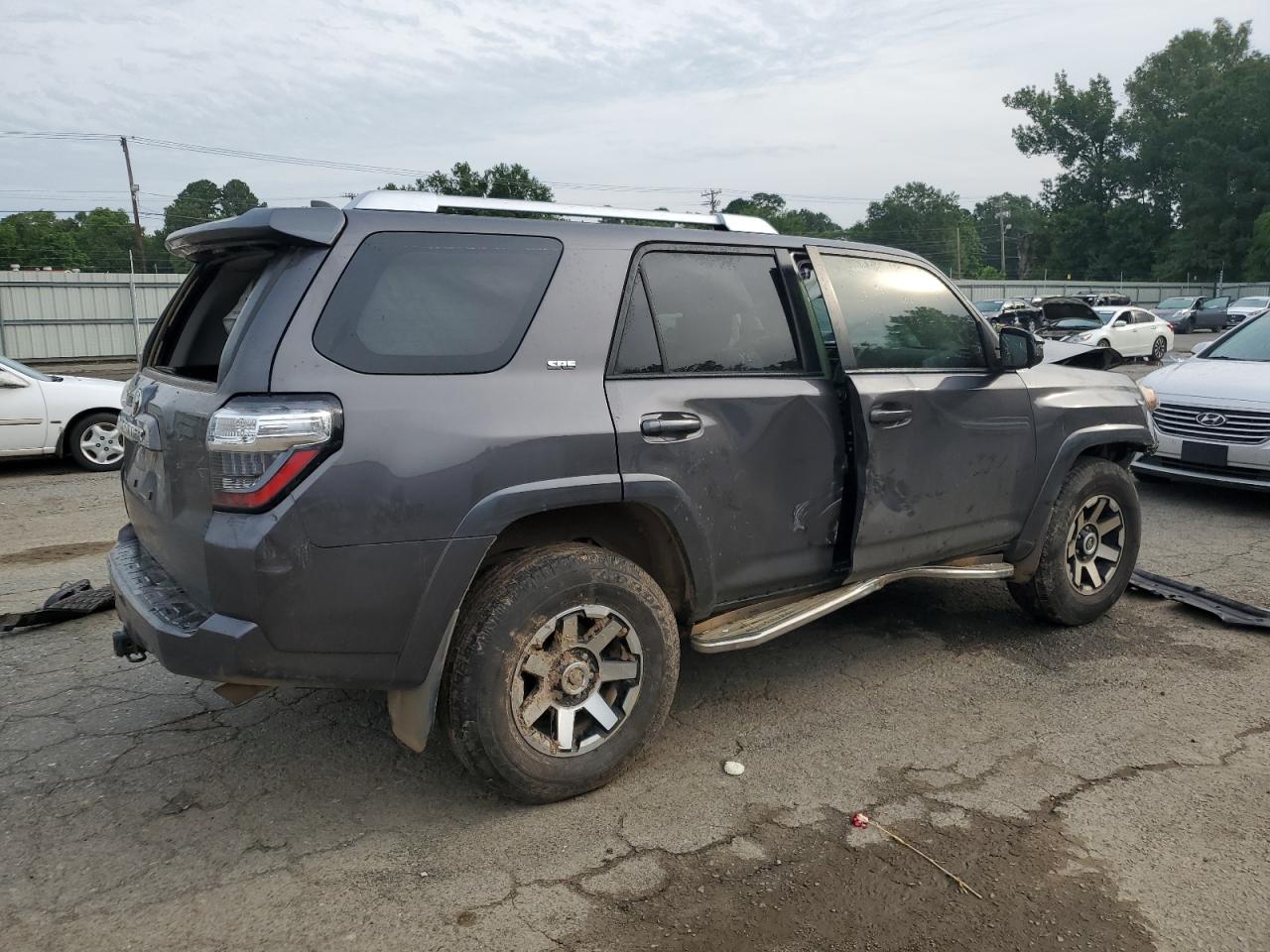 JTEZU5JR2H5155942 2017 Toyota 4Runner Sr5