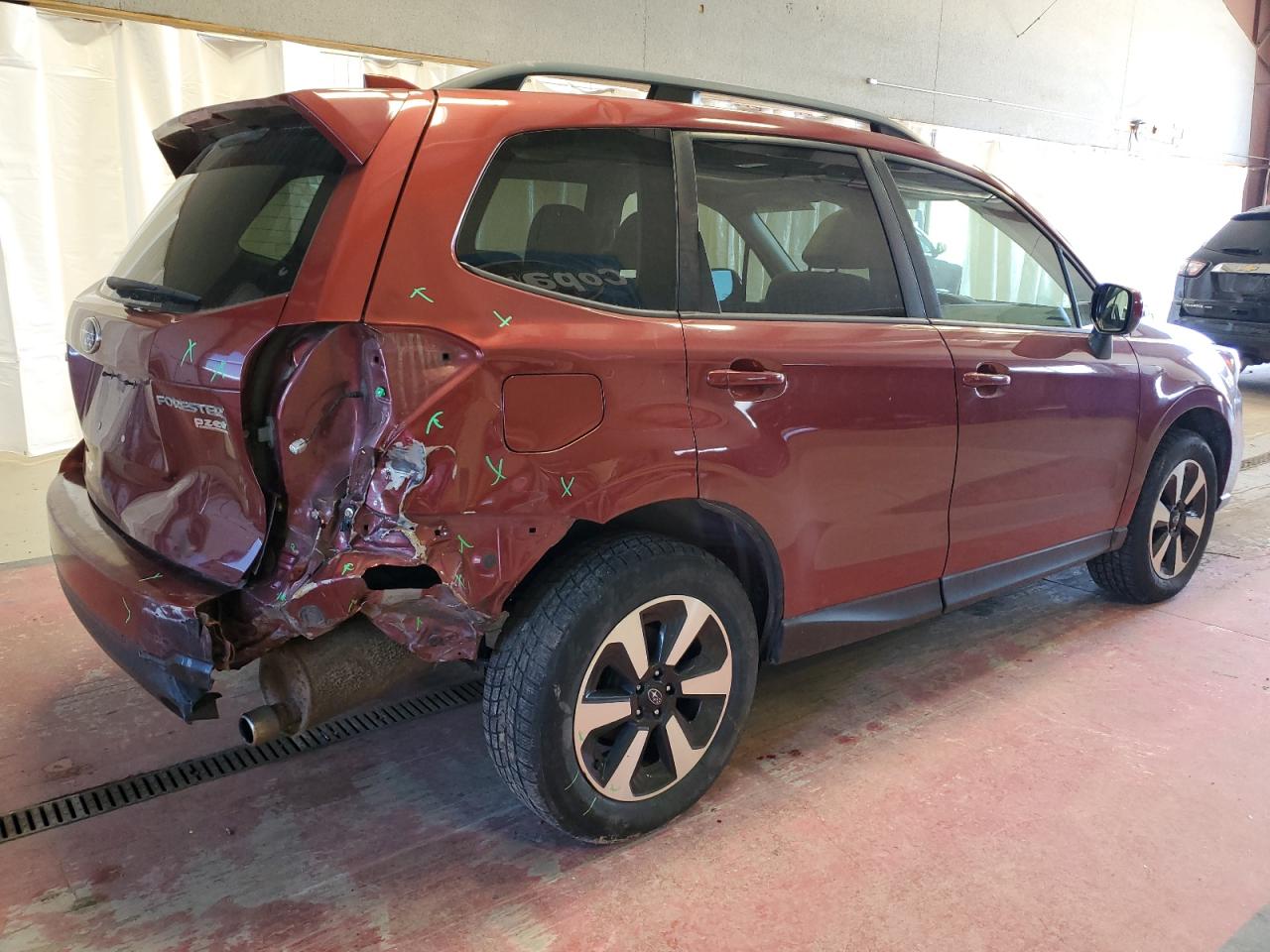 Lot #2521916925 2017 SUBARU FORESTER 2