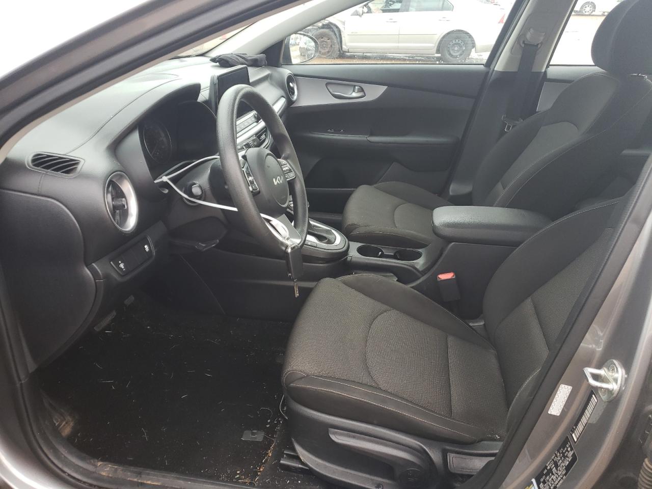 3KPF24AD4NE427001 2022 Kia Forte Fe