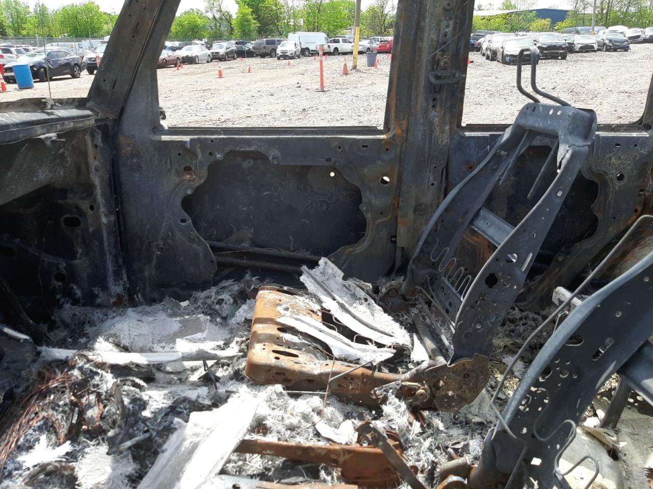 1C4BJWDG1DL677403 2013 Jeep Wrangler Unlimited Sport