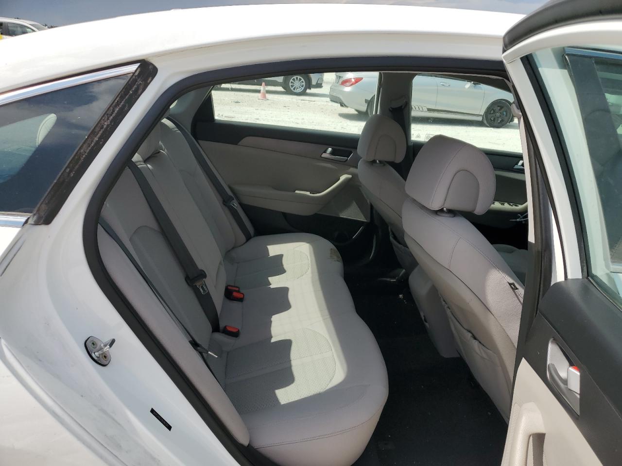 5NPE24AFXGH387311 2016 Hyundai Sonata Se