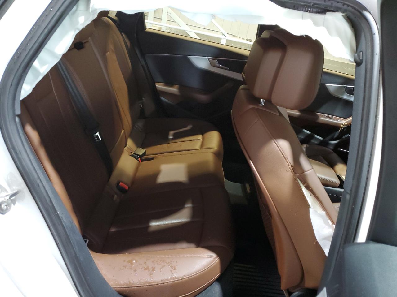 WAUENAF45HN033546 2017 Audi A4 Premium Plus