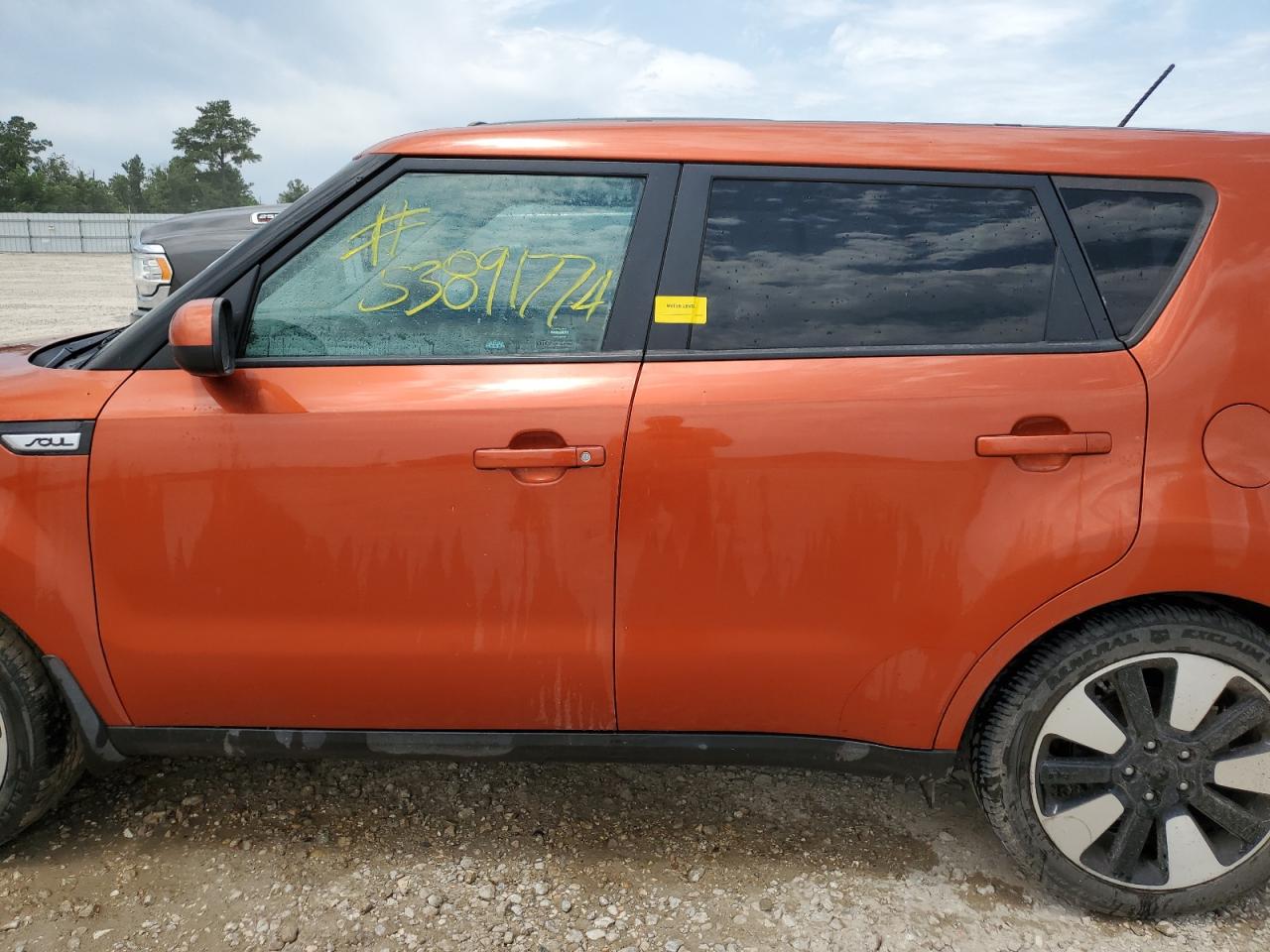 KNDJP3A54J7586979 2018 Kia Soul +