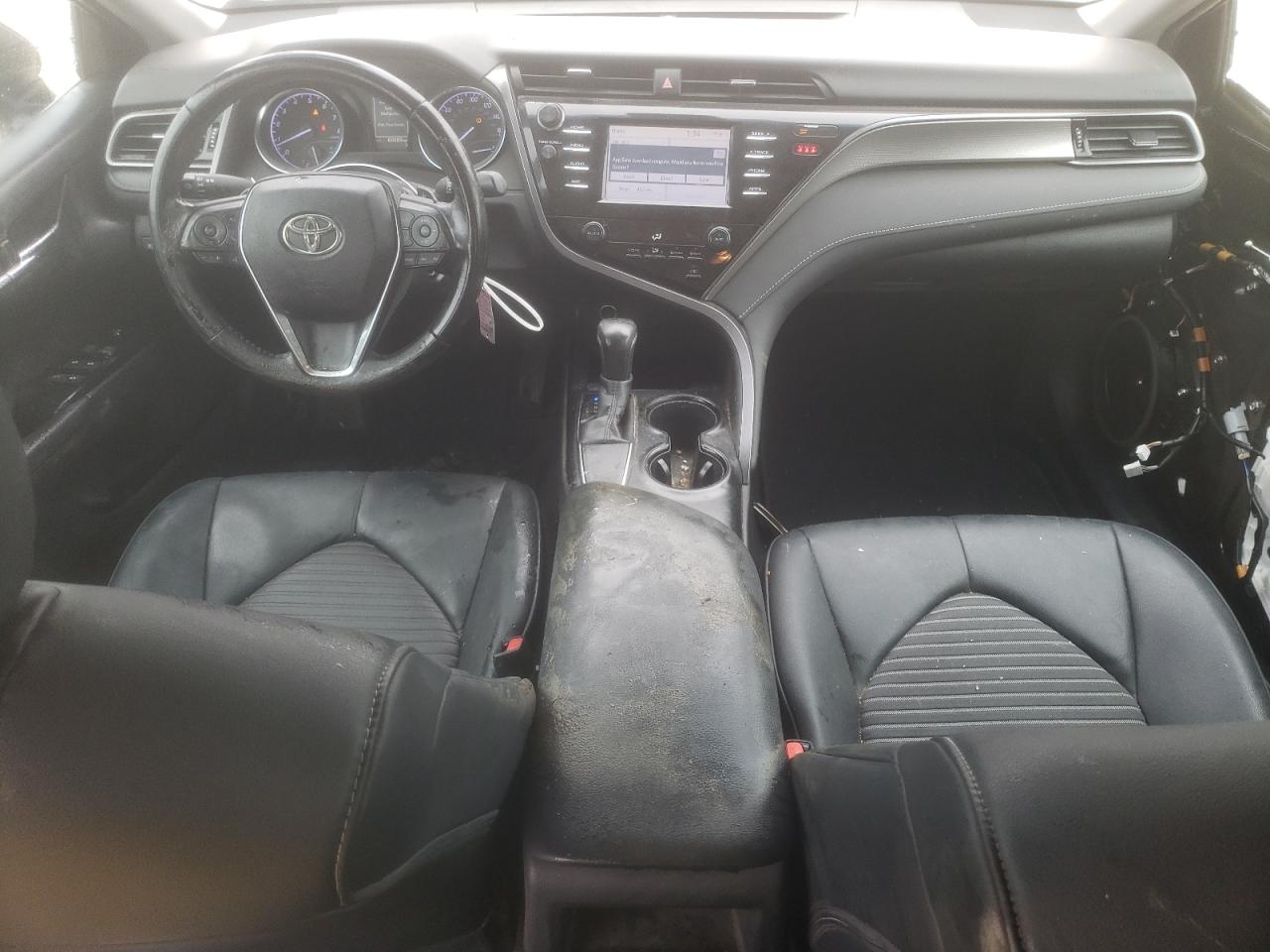 2019 Toyota Camry L vin: 4T1B11HK2KU165072