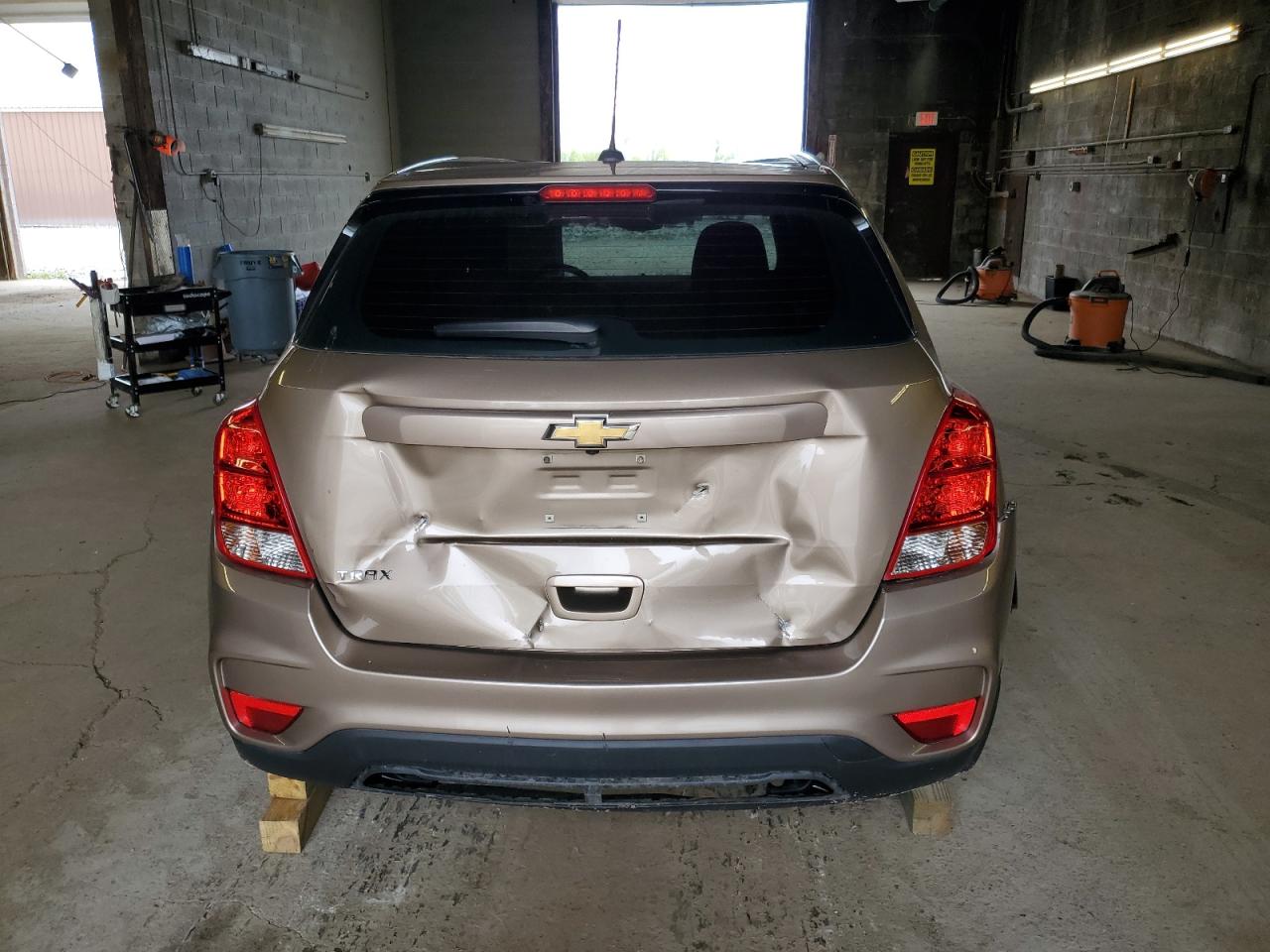 3GNCJKSB6JL171643 2018 Chevrolet Trax Ls