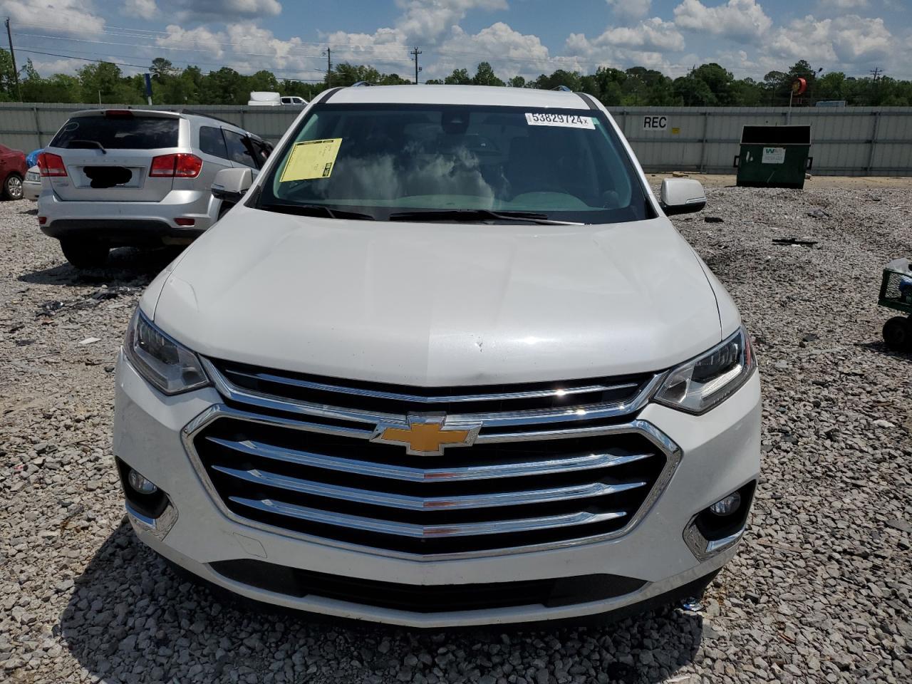 1GNEVKKW2KJ169879 2019 Chevrolet Traverse Premier