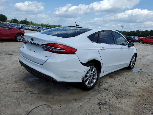 VIN 3FA6P0H70HR236981 2017 Ford Fusion, SE no.3