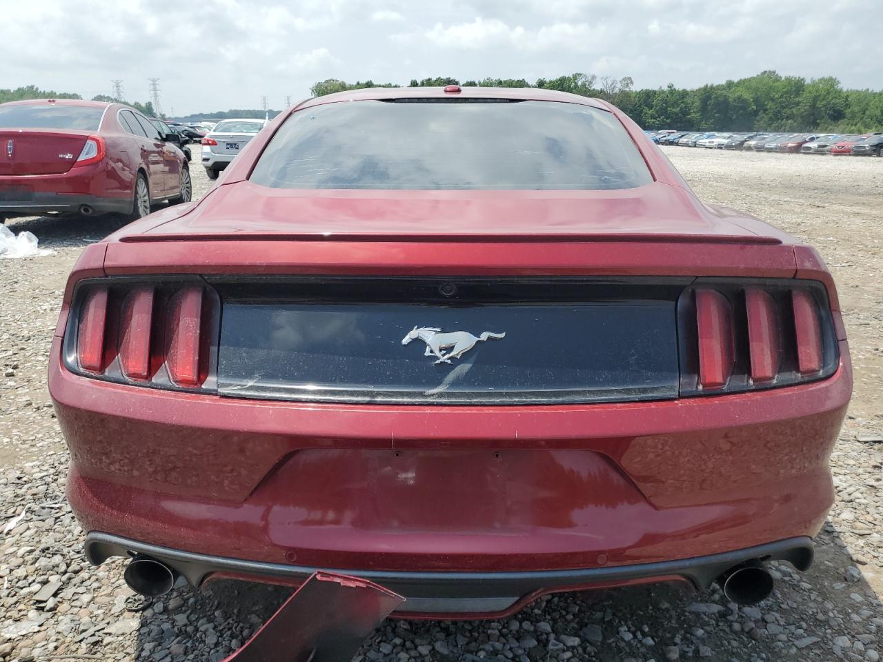 1FA6P8TH6F5318132 2015 Ford Mustang