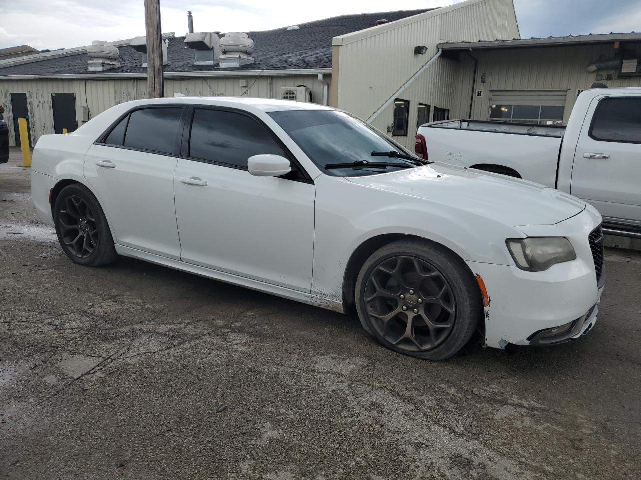 2C3CCABG4GH287227 2016 Chrysler 300 S