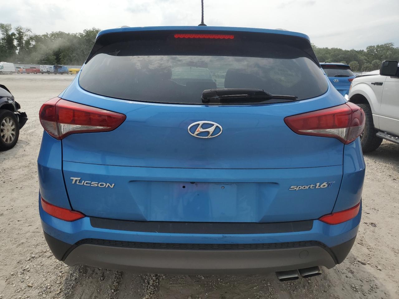 KM8J33A20GU046844 2016 Hyundai Tucson Limited