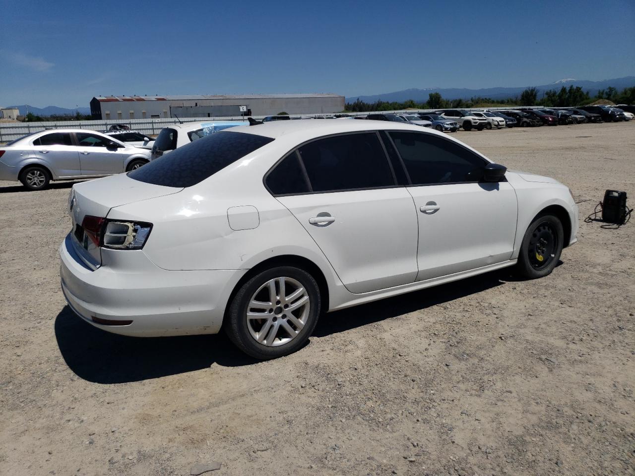 2015 Volkswagen Jetta Base vin: 3VW1K7AJ5FM251260