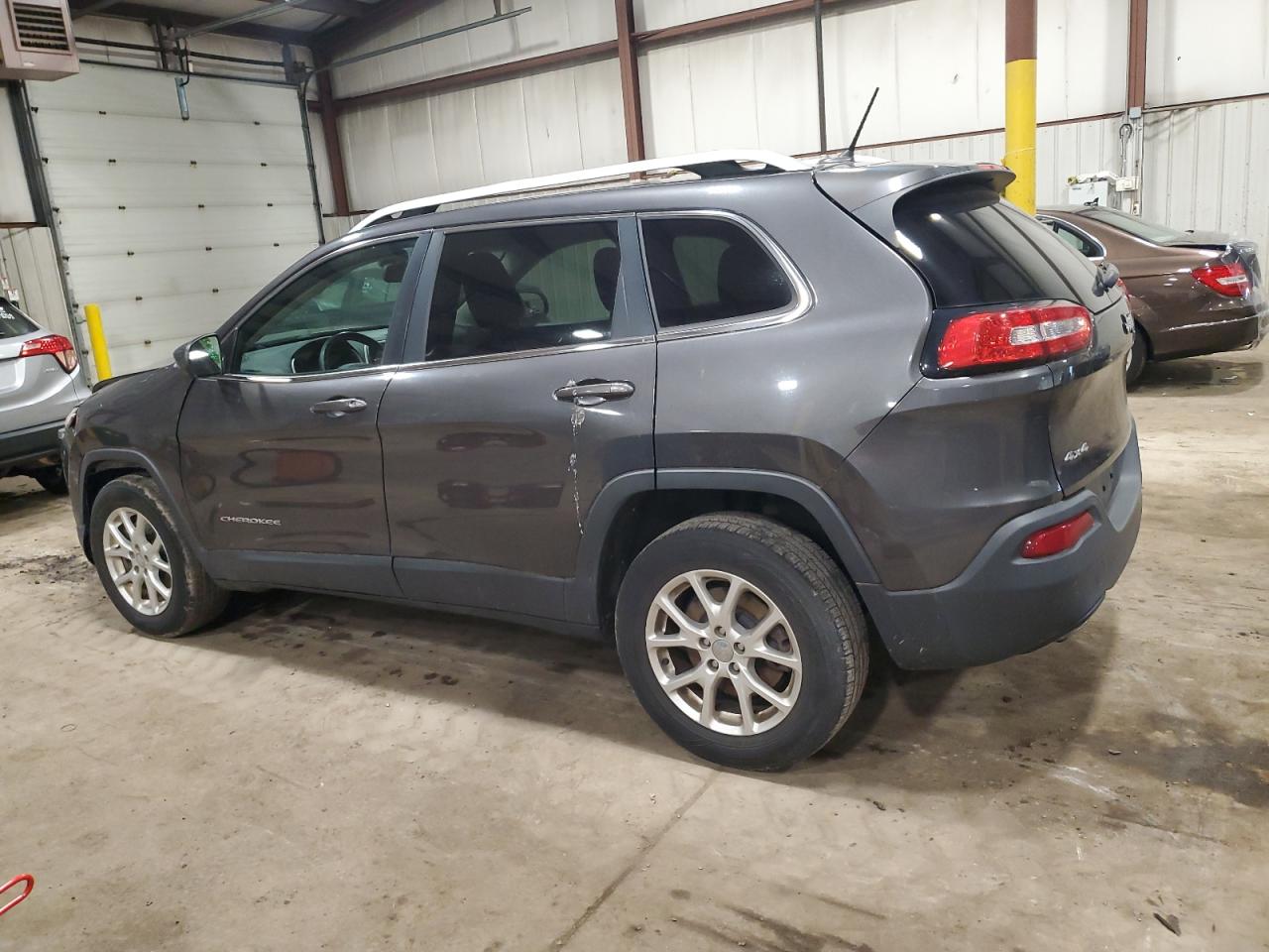 2014 Jeep Cherokee Latitude vin: 1C4PJMCS3EW281621