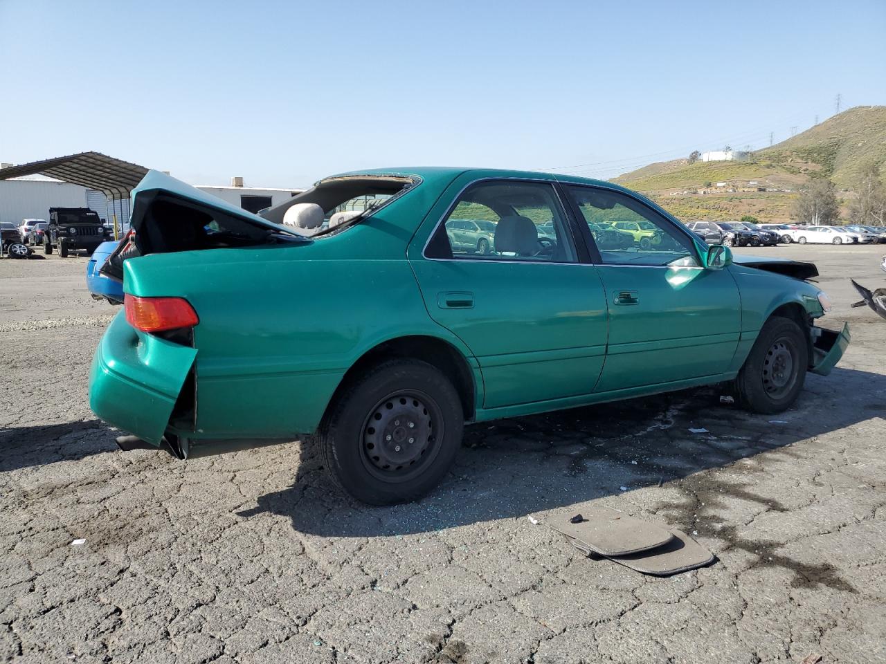 4T1BG22K9YU999555 2000 Toyota Camry Ce