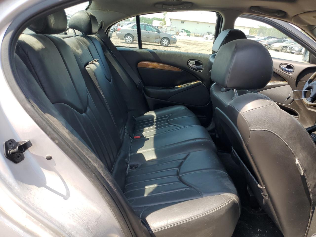 SAJDA01N82FM24651 2002 Jaguar S-Type