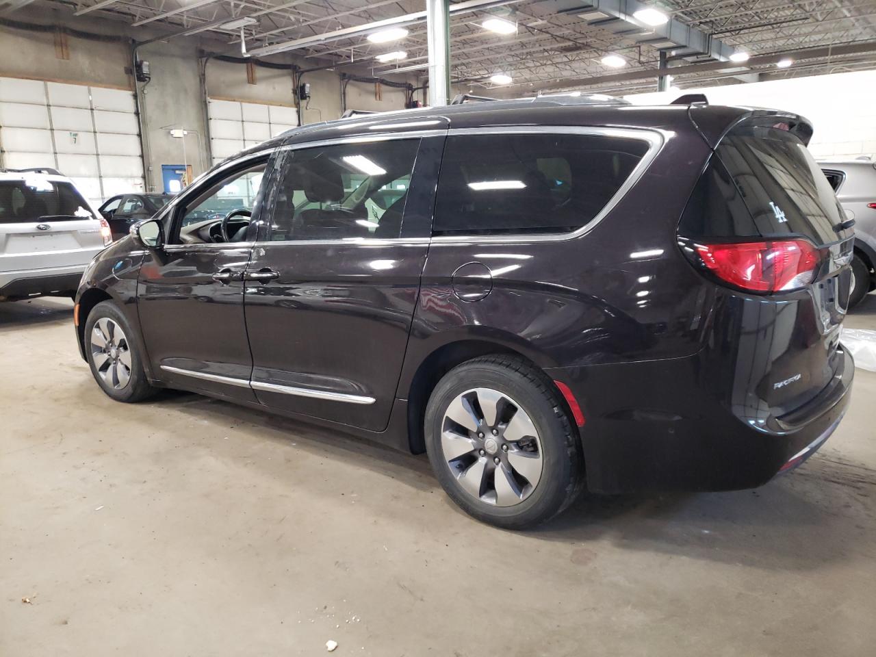 2C4RC1N73JR145177 2018 Chrysler Pacifica Hybrid Limited