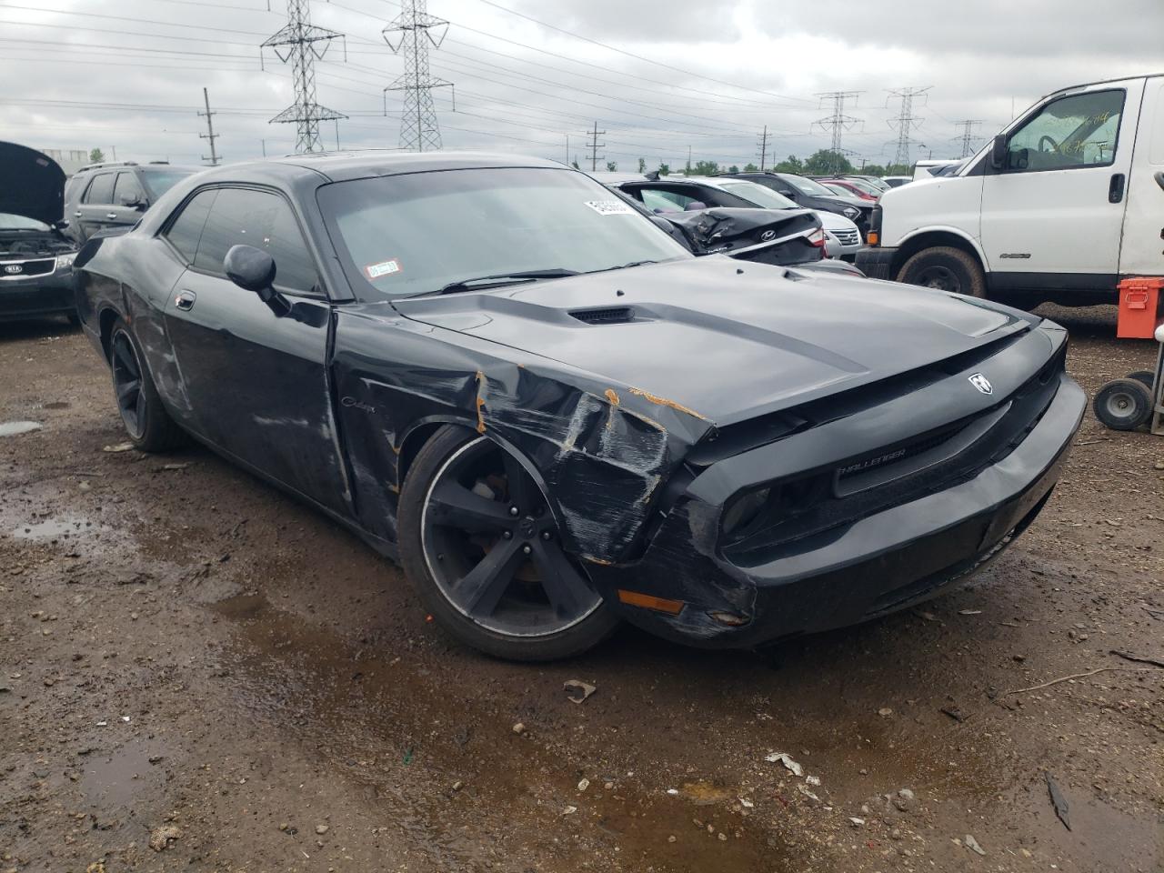 2B3LJ44VX9H526864 2009 Dodge Challenger Se