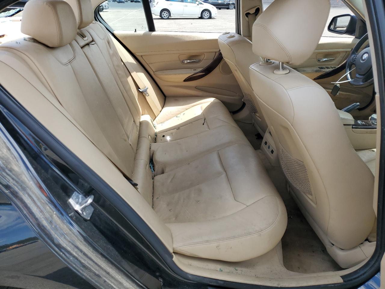 WBA3B3C52DJ698964 2013 BMW 328 Xi