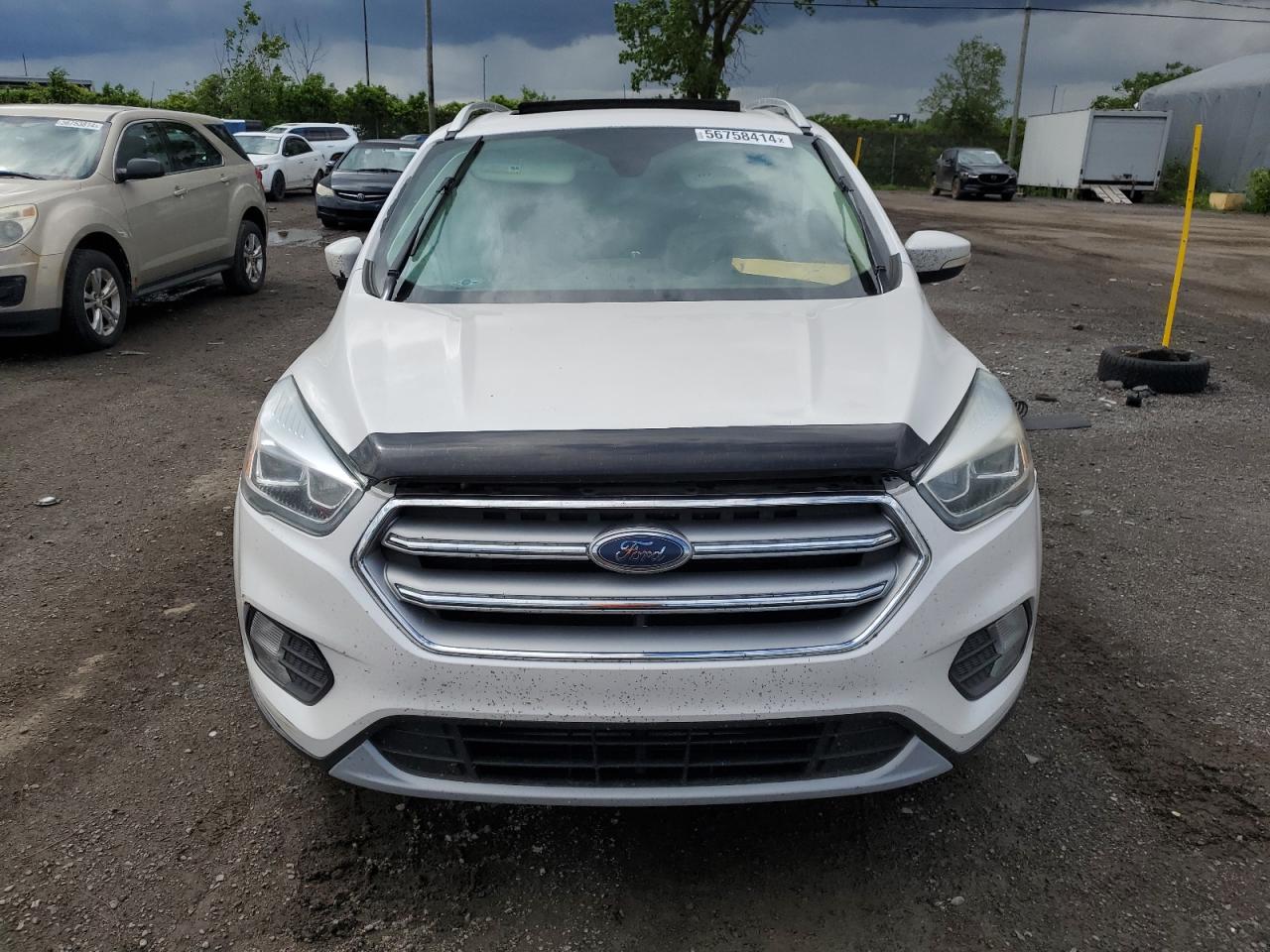 2017 Ford Escape Titanium vin: 1FMCU9J91HUC68641