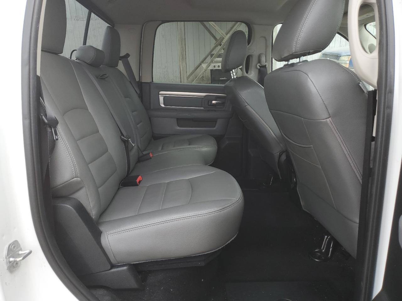 3C6RR7LTXHG543625 2017 Ram 1500 Slt