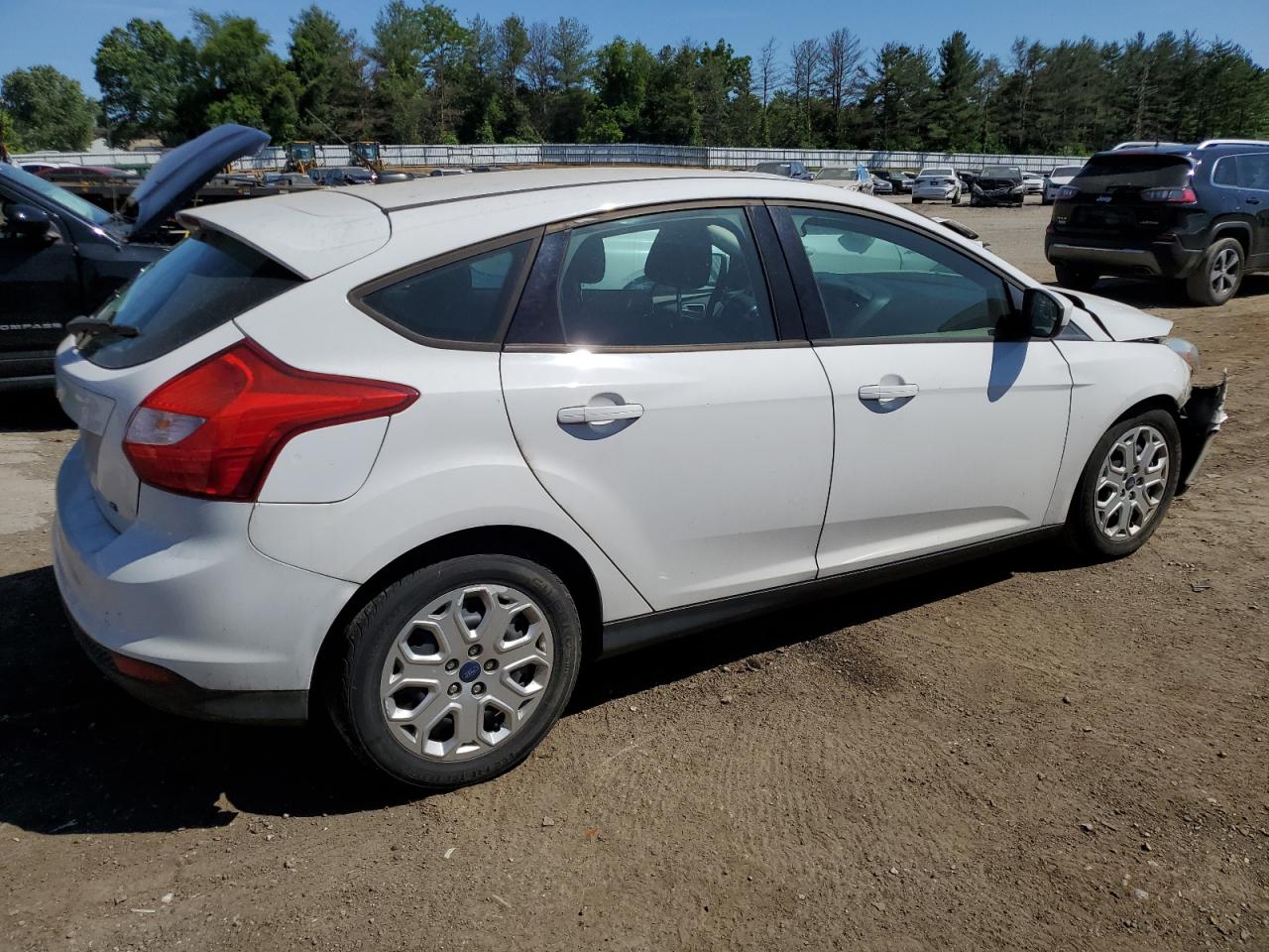 1FAHP3K22CL302946 2012 Ford Focus Se