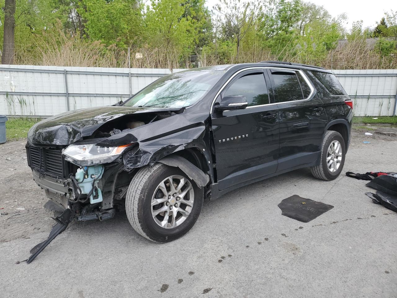 1GNERGKW1KJ305114 2019 Chevrolet Traverse Lt