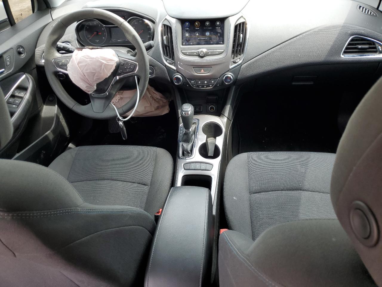 1G1BE5SM2K7133840 2019 Chevrolet Cruze Lt