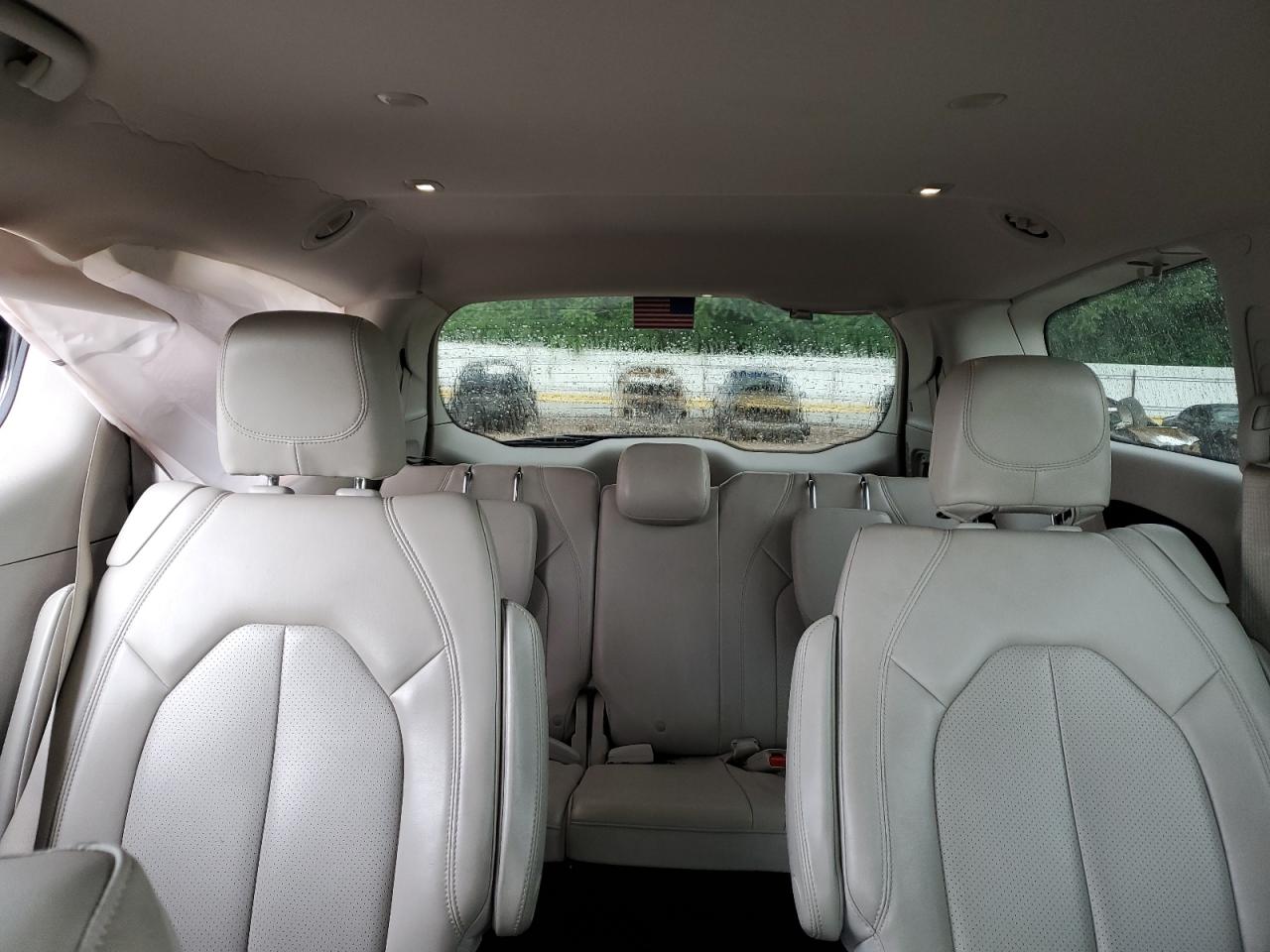 2C4RC1DG6MR527760 2021 Chrysler Voyager Lxi