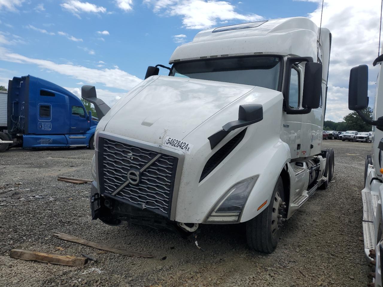 4V4NC9EH8KN907332 2019 Volvo Vn Vnl