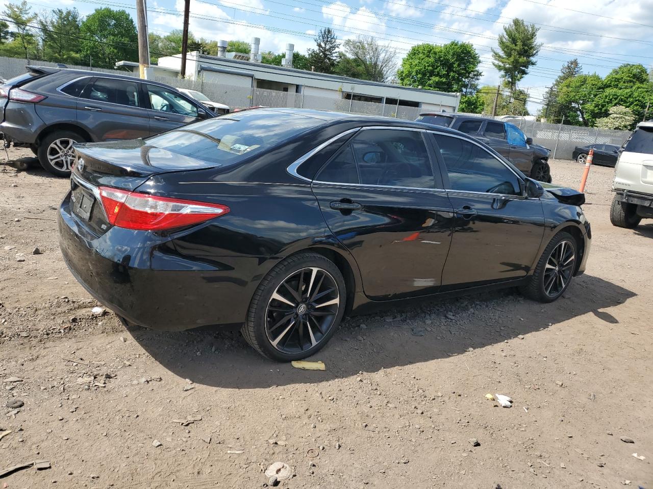 4T4BF1FK5GR523752 2016 Toyota Camry Le