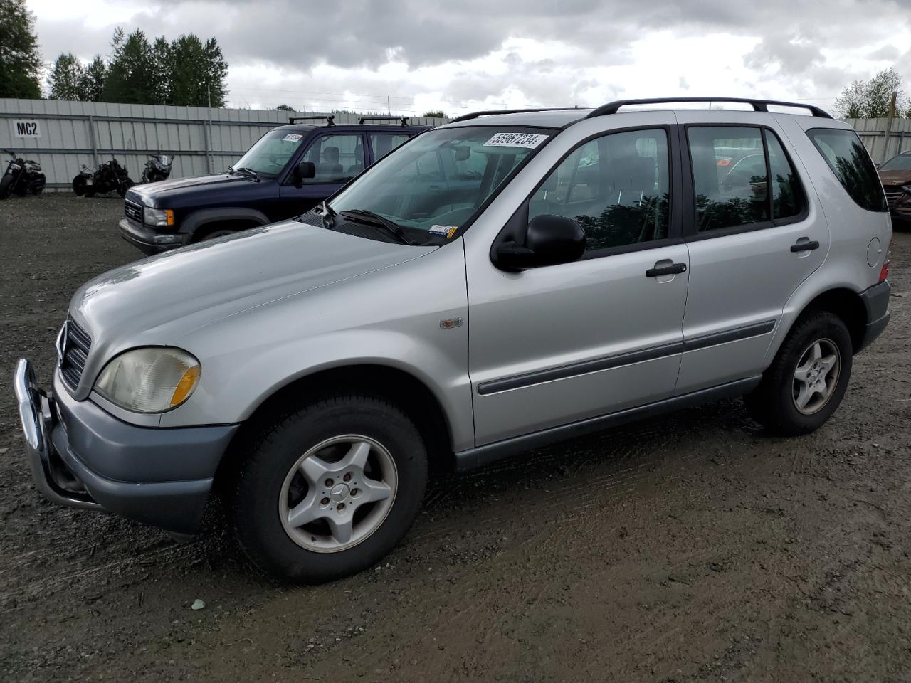 4JGAB54E8XA133221 1999 Mercedes-Benz Ml 320