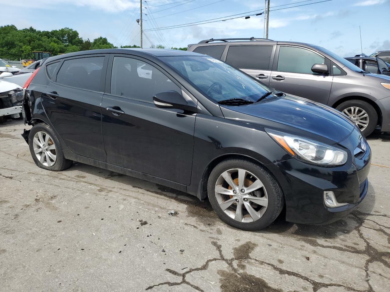 KMHCU5AE4DU118880 2013 Hyundai Accent Gls