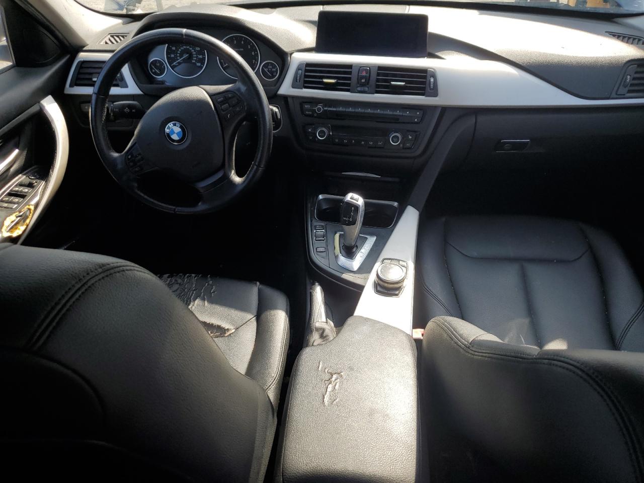 2015 BMW 320 I vin: WBA3B1G54FNT63330