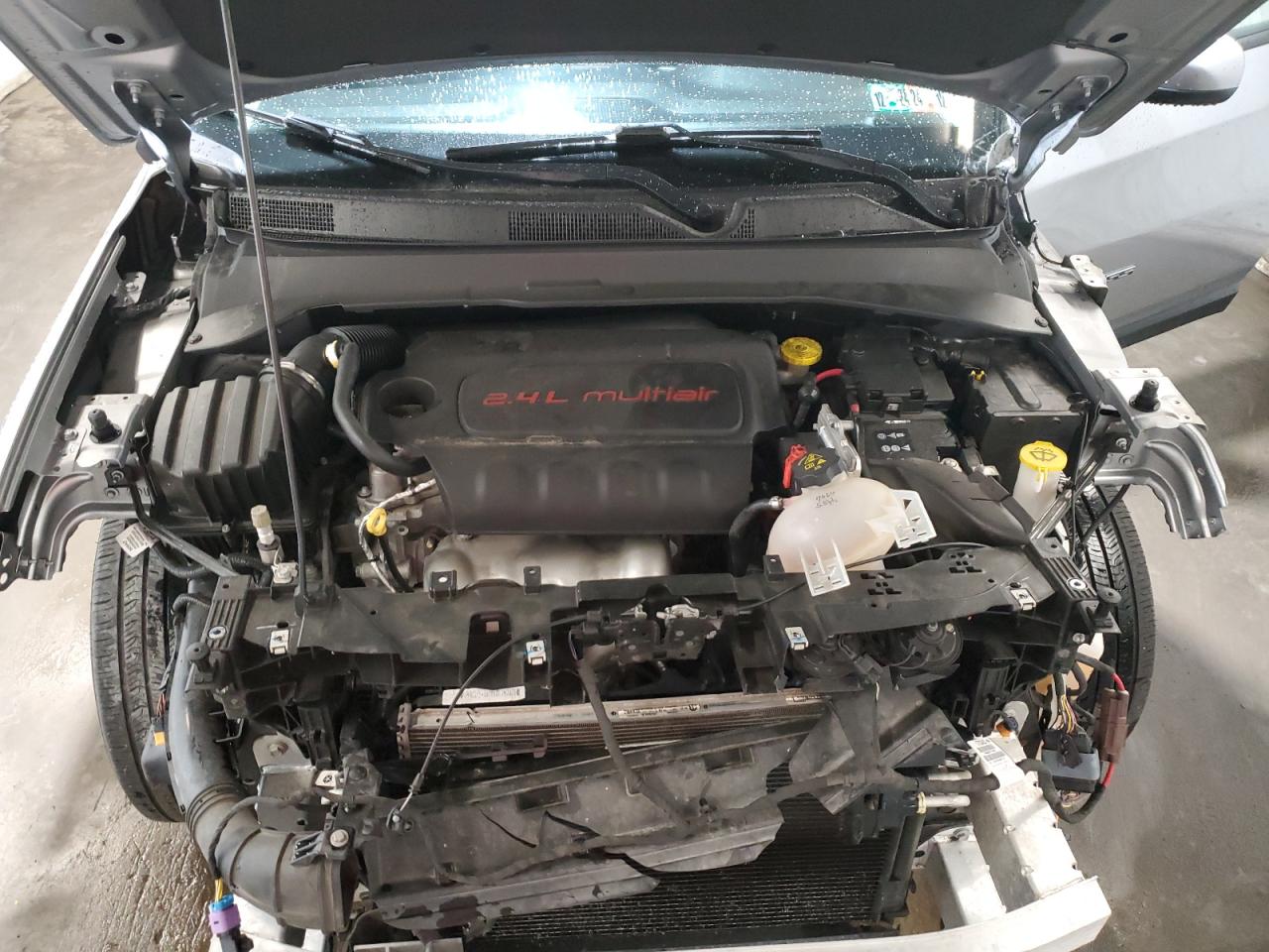 3C4NJDBB5JT332061 2018 Jeep Compass Latitude