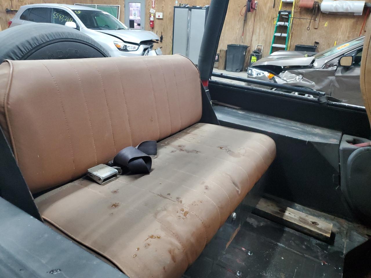 2J4FY19P6NJ530794 1992 Jeep Wrangler / Yj S