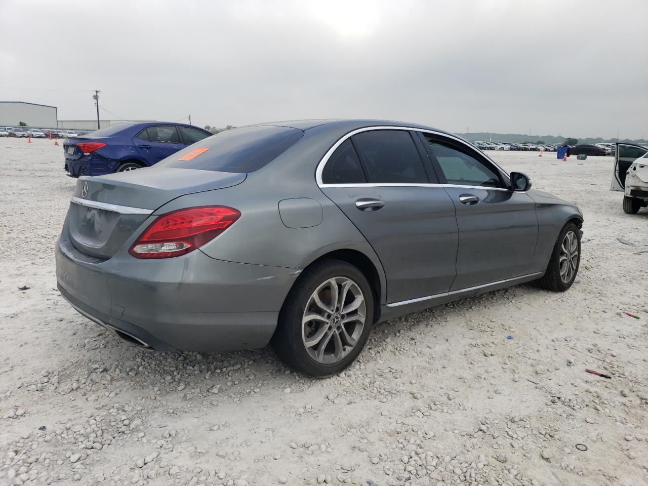 55SWF4JB2JU258828 2018 Mercedes-Benz C 300