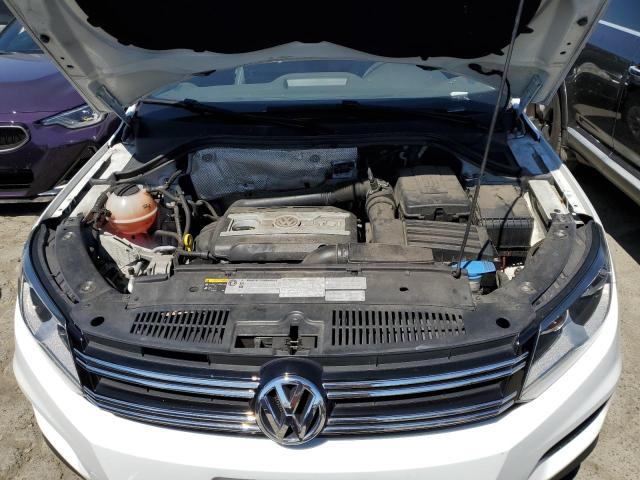 2017 Volkswagen Tiguan Wolfsburg VIN: WVGSV7AX9HW511063 Lot: 56160924