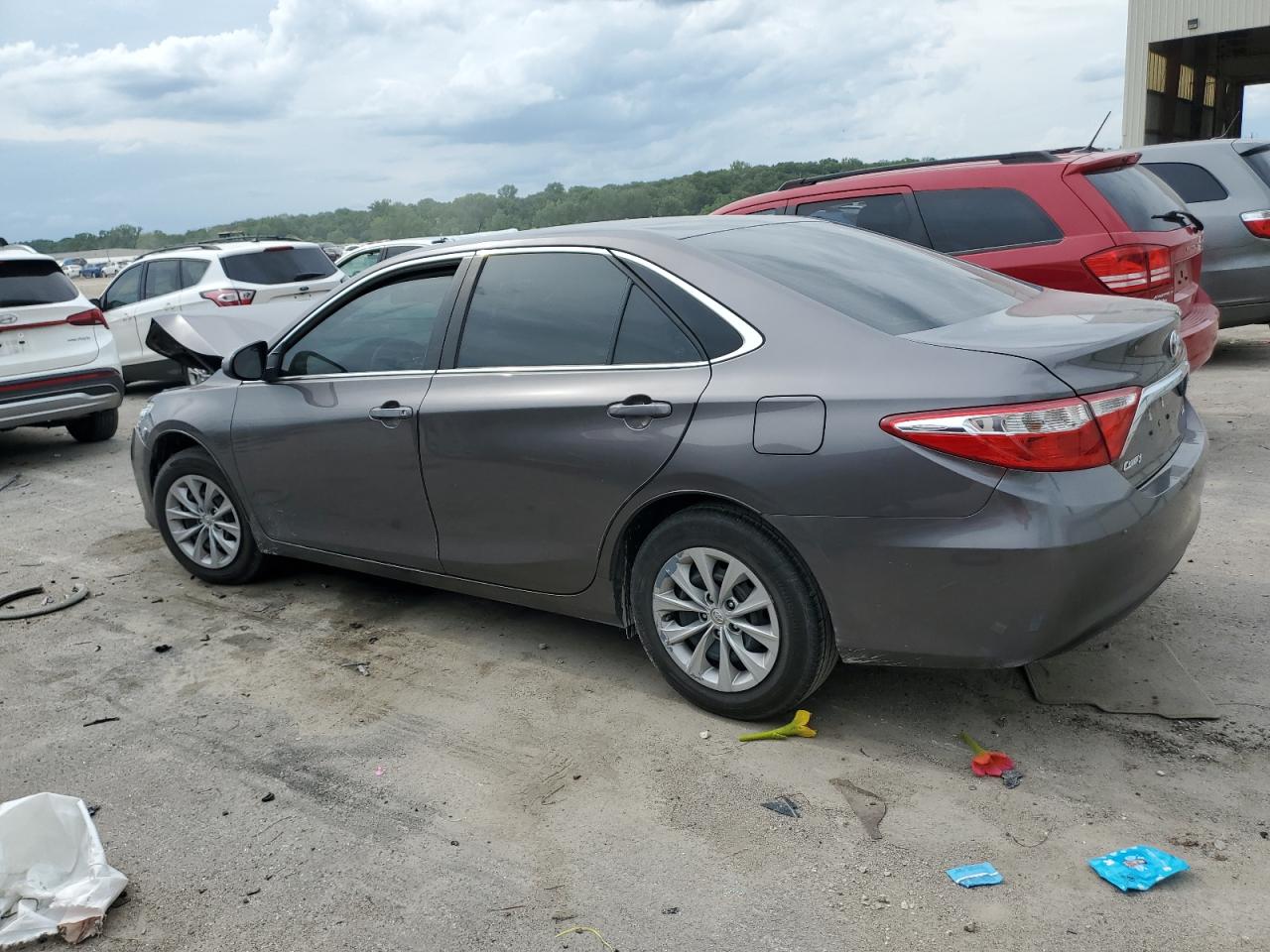 2017 Toyota Camry Le vin: 4T1BF1FK1HU650428