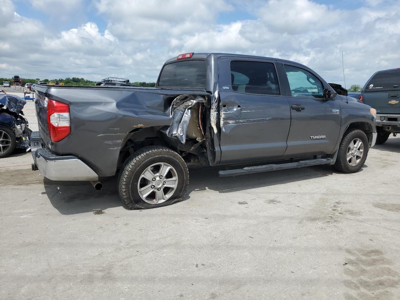 5TFDW5F11GX505110 2016 Toyota Tundra Crewmax Sr5