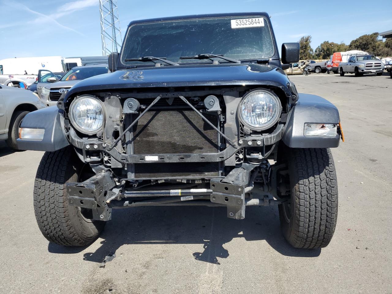 1C4HJXDG9JW227072 2018 Jeep Wrangler Unlimited Sport