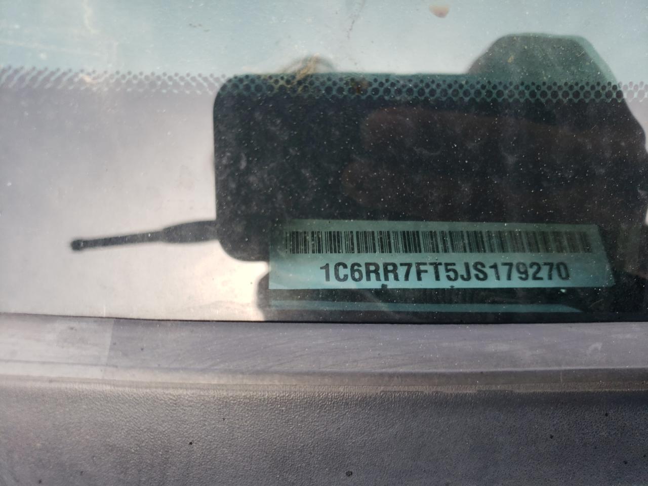 1C6RR7FT5JS179270 2018 Ram 1500 St