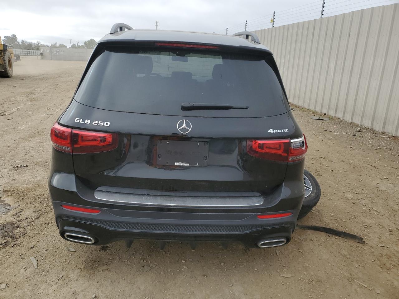 W1N4M4HB7NW174339 2022 Mercedes-Benz Glb 250 4Matic