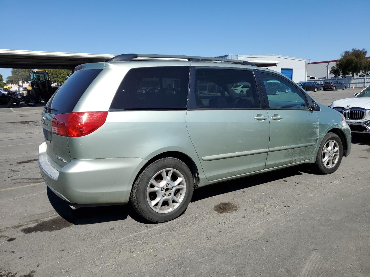 5TDZA22C96S585285 2006 Toyota Sienna Xle