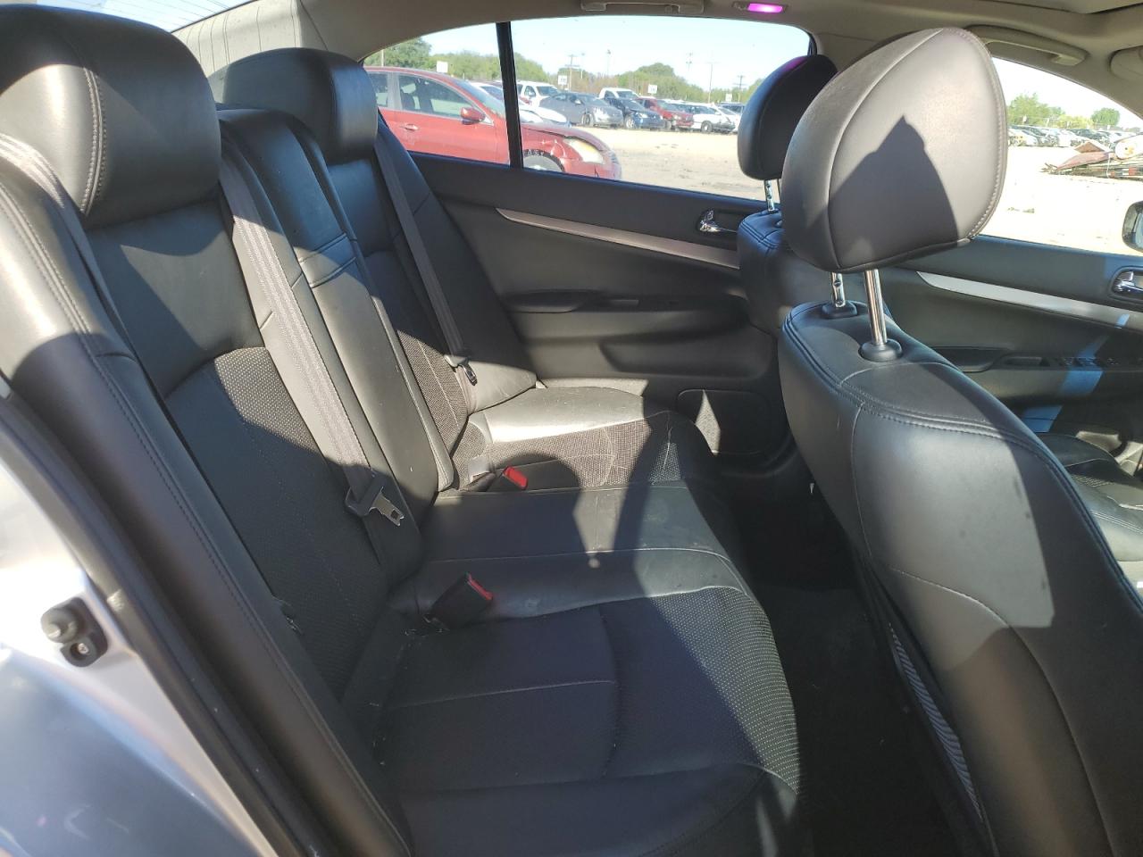 JN1CV6APXBM501098 2011 Infiniti G37 Base